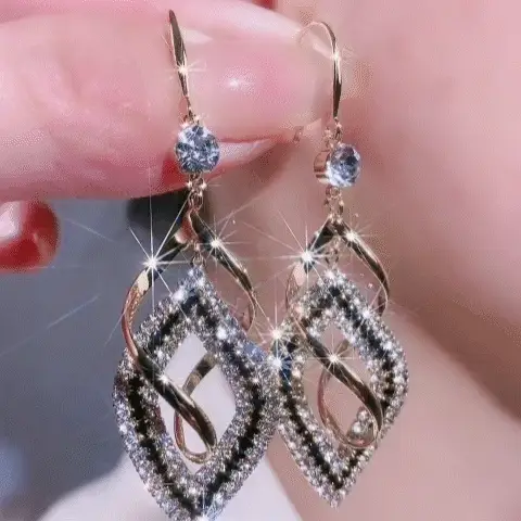 Rhombus Earrings with Diamonds